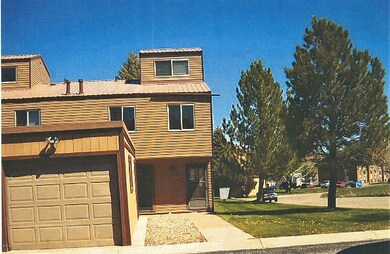 3647 Juniper Pl