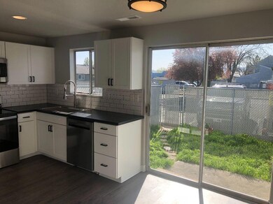 2000 Brookhurst St unit 20, Medford, OR 97504 - photo 6