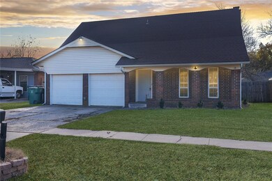 1036 SW 94th St, Oklahoma City, OK 73139 - photo 2
