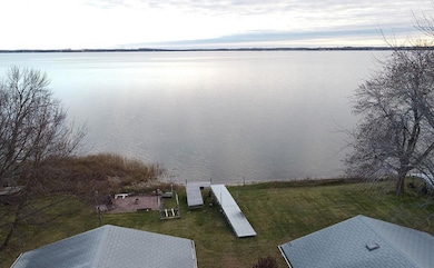 38264 N Shore Dr, Battle Lake, MN 56515 - photo 4