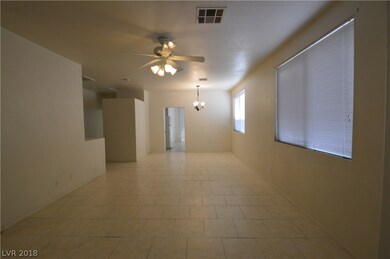 10131 Sparrow Ridge Ave, Las Vegas, NV 89117 - photo 4