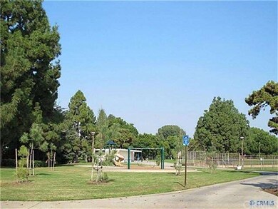 4 Houses away from Park, playground