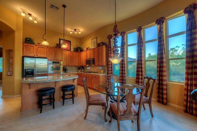 013_Kitchen and Casual Dining