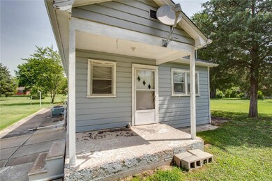 608 Drost St, Maryville, IL 62062 - photo 4