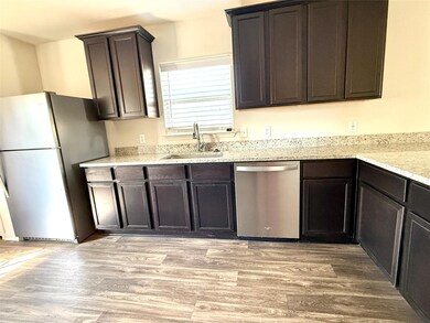 1008 Riverdale Cove, Jarrell, TX 76537 - photo 5