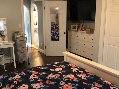 214 Maple St, Grand Ledge, MI 48837 - photo 6