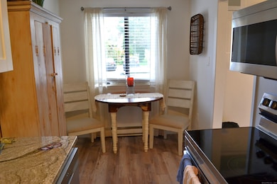 41 Mountain Laurel Ct, Cromwell, CT 06416 - photo 6