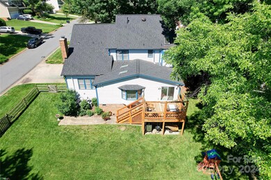 9213 Trestle Brook Ct, Huntersville, NC 28078 - photo 2