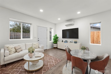 2135 S Sheridan Ave unit B, Tacoma, WA 98405 - photo 3