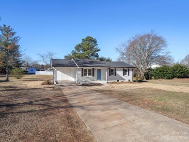 1808 Sulphur Springs Rd, Shelby, NC 28152 - photo 2