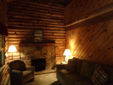 110 Sylvandale Ln, Dingmans Ferry, PA 18328 - photo 3