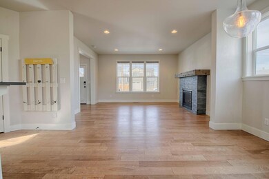 3412 Greenleaf Way-5