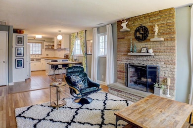 464 E Beechwold Blvd, Columbus, OH 43214 - photo 5