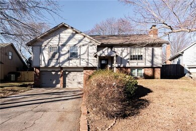 10210 Rosehill Rd, Lenexa, KS 66215 - photo 2