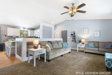 18-web-or-mls-3624 N 168th Ave, Holland-
