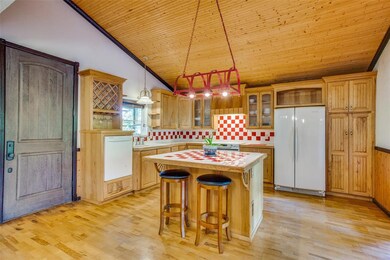 2150 Harris St, Gainesville, TX 76240 - photo 6