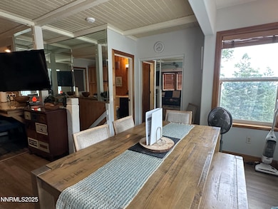 B6D4485C-7270-4650-964A-6308A519F8DA