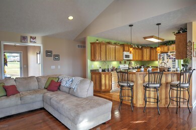 325_Axtel Circle Loop_McDanielsKY2016110