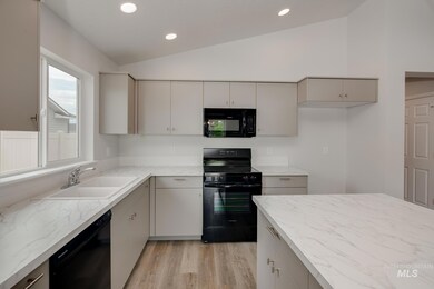 18422 N Lion Head Ave, Nampa, ID 83687 - photo 5