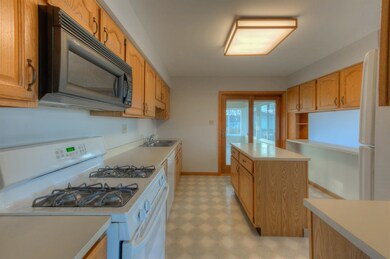 632 N Lillian St, Griffith, IN 46319 - photo 7