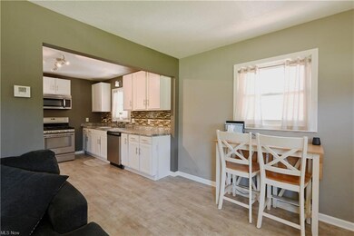 7582 Inland Dr, Olmsted Falls, OH 44138 - photo 7