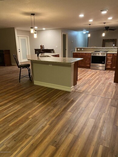 1814 Malinda Ln, Titusville, FL 32796 - photo 2