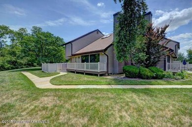 120 Cotswold Circle Ocean NJ-small-004-C