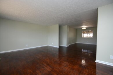 4490 Sandy Lane Rd, Columbus, OH 43224 - photo 3