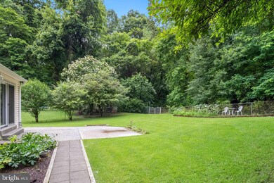 6801 Lamp Post Ln, Alexandria, VA 22306 - photo 5