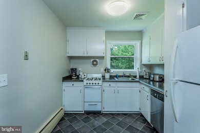 3518 Trindle Rd unit 1, Camp Hill, PA 17011 - photo 6