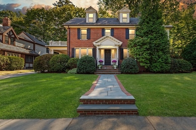 41 Fellsmere Rd, Newton Center, MA 02459 - photo 2