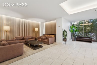 Gerard Towers unit 11D, Forest Hills, NY 11375 - photo 2