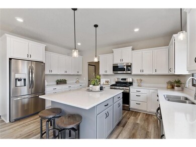 07_1366AshbrookPath_2011_Custom_Resized_434054700_1600x1068zip_1600x1068