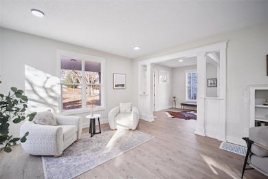 415 42nd St, Des Moines, IA 50312 - photo 3