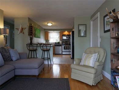The 900 +/- square feet offers an...