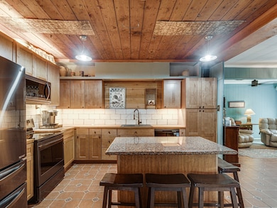 309 E Brown St, Ennis, TX 75119 - photo 4