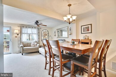 5968 Rowanberry Dr, Elkridge, MD 21075 - photo 7