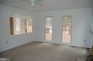 8800 Admiral Dr, Laurel, MD 20708 - photo 6