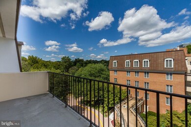 8101 Connecticut Ave unit C700, Chevy Chase, MD 20815 - photo 6