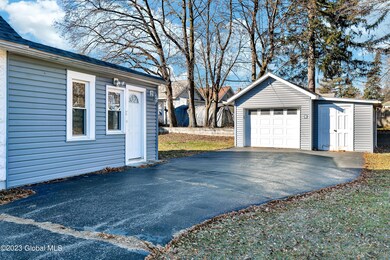 19 Osborne Rd, Albany, NY 12205 - photo 3