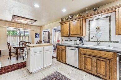 6108 Inland Rd, Warr Acres, OK 73132 - photo 5