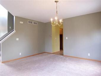 1430 Westbury Cir, North Aurora, IL 60542 - photo 6