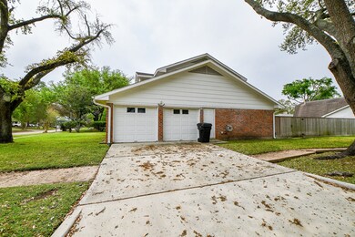 11702 N Petersham Dr, Houston, TX 77031 - photo 3