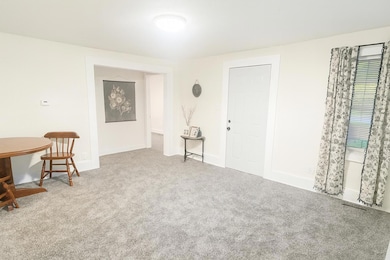 512 E Cass St, Schoolcraft, MI 49087 - photo 3