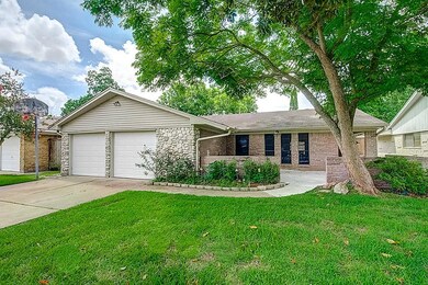 9750 Southport Dr, Houston, TX 77089 - photo 2