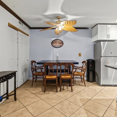 25031 Peachland Ave unit 167, Newhall, CA 91321 - photo 5