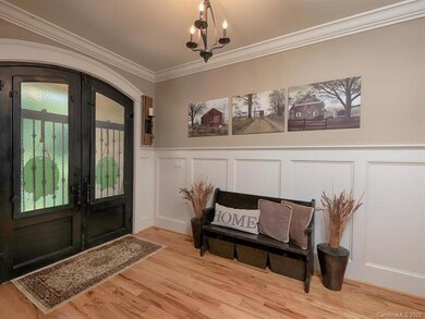 Generous foyer entry