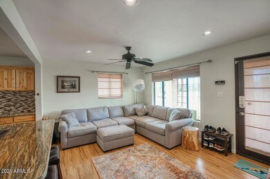 1526 E Griswold Rd, Phoenix, AZ 85020 - photo 4