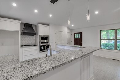 417 NW 7th St, Bentonville, AR 72712 - photo 4