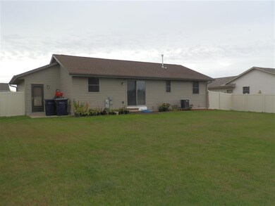 2354 S Terrace St, Janesville, WI 53546 - photo 2